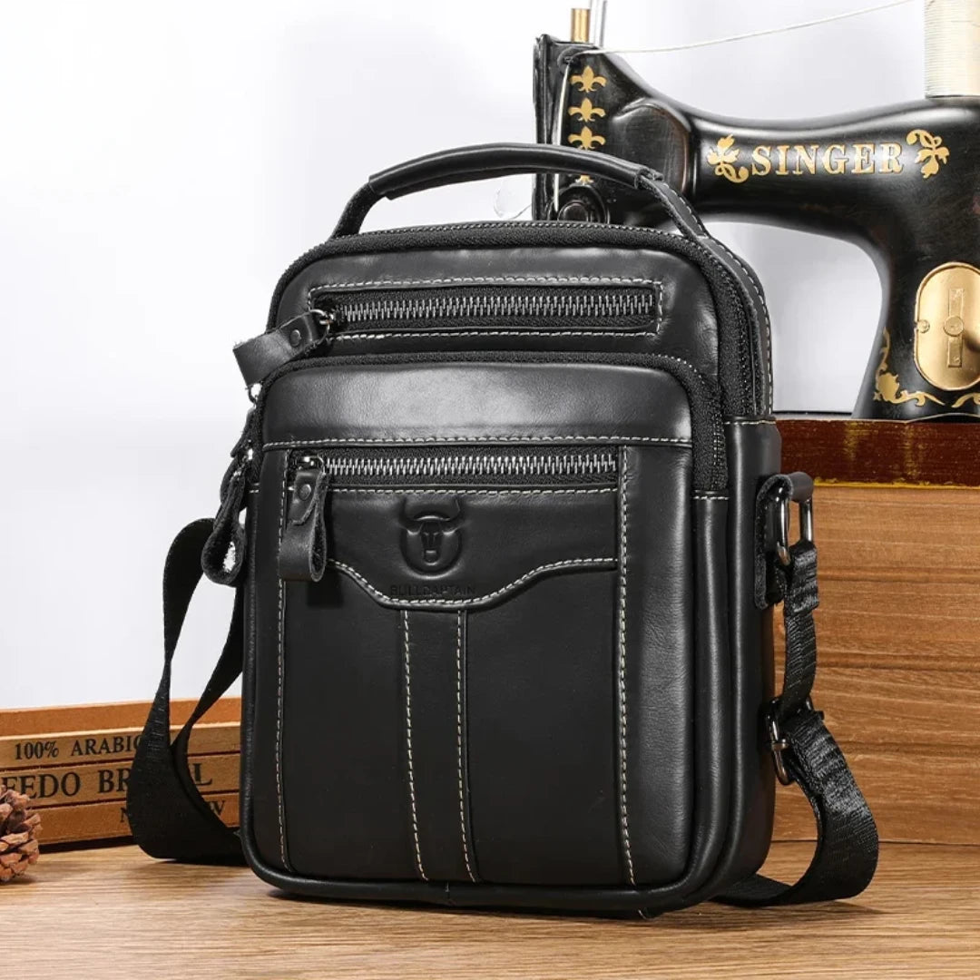 Bolsa Transversal Masculina BullCaptain em Couro Modelo Tyrell