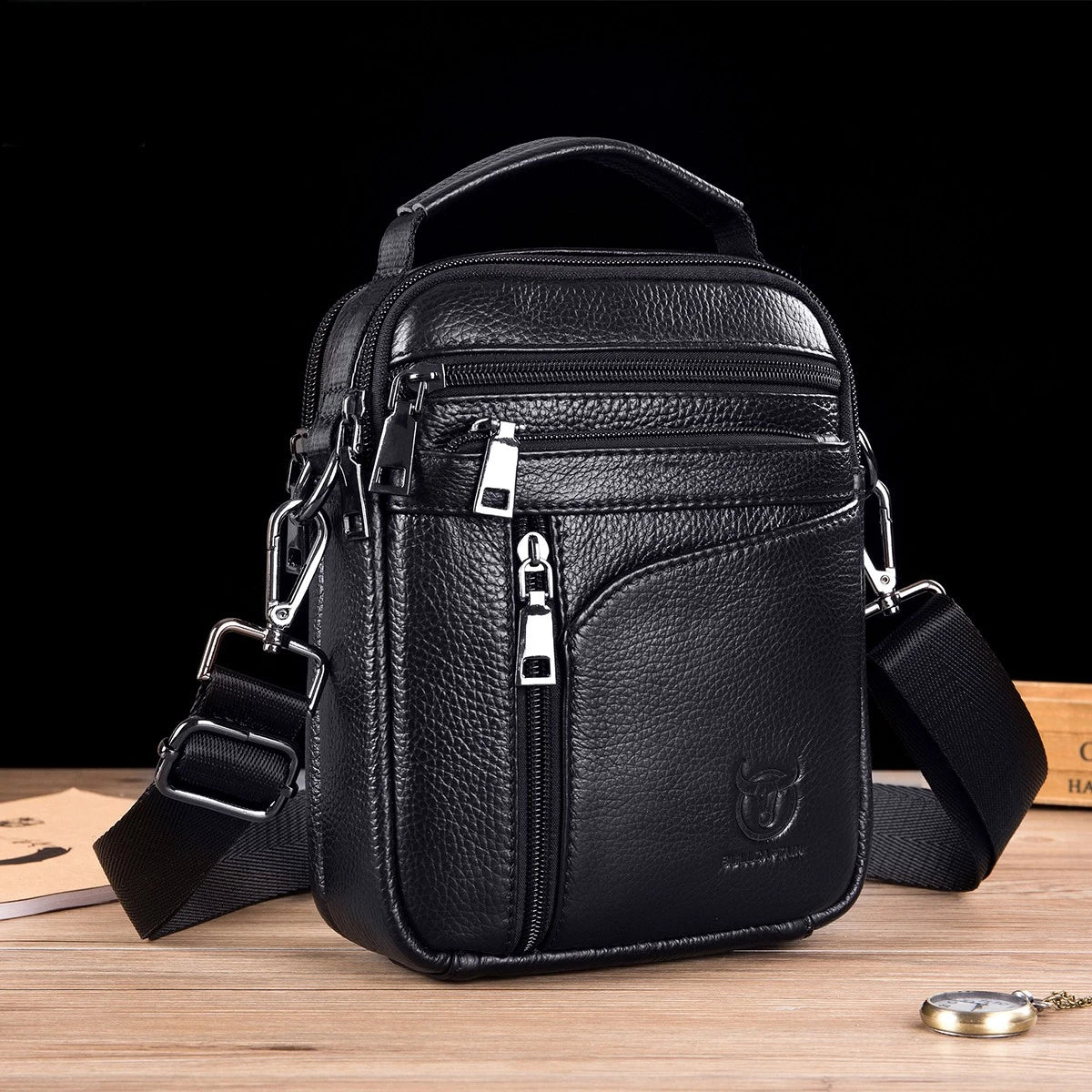 Bolsa Transversal Masculina BullCaptain em Couro Modelo Kando